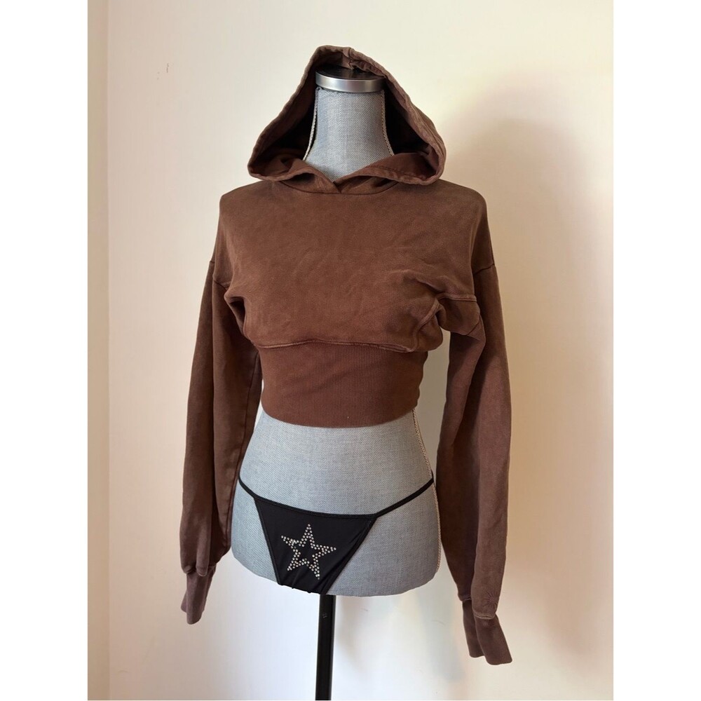 Aerie Soft Cropped Fitted Ribbed Panel Athletic Hoodie Sweatshirt in Warm Brown